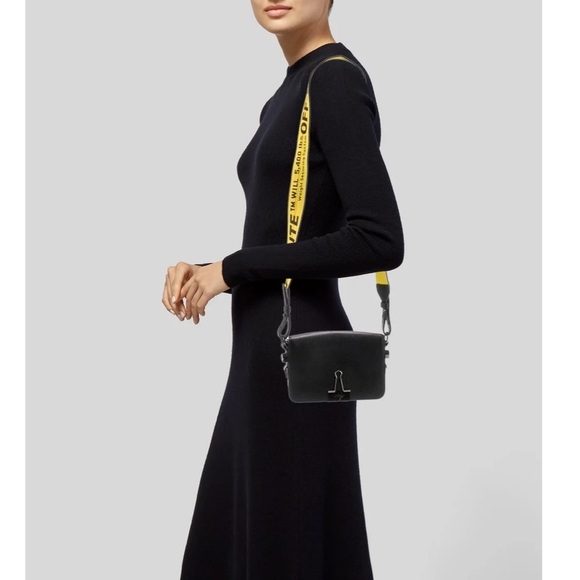 Off White Binder Clip Black Leather Crossbody Bag - Picture 2 of 12